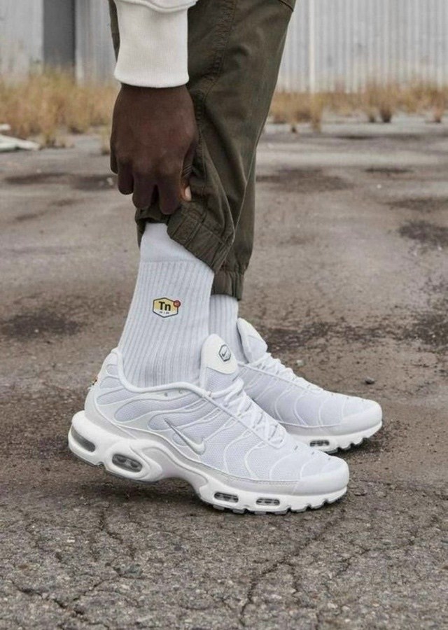 кроссовки nike air max plus tn,nike air max plus tn white,кроссовки nike air max plus,nike air max tn plus,nike air max plus