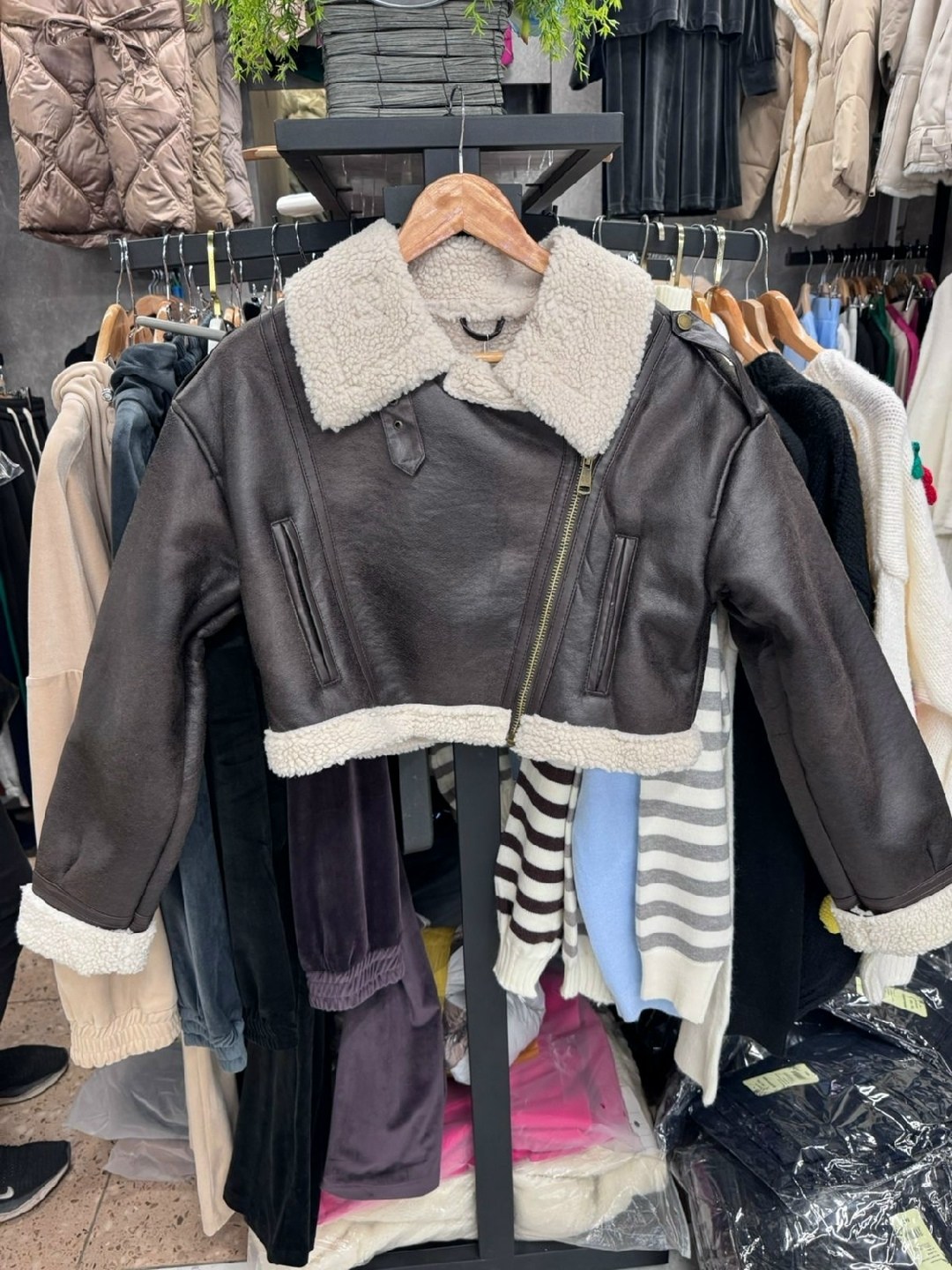 дубленка авиатор,дубленка укороченная,дубленка авиатор женская,куртка авиатор,стильная дубленка