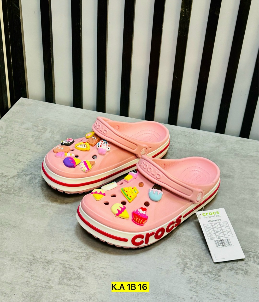 ,шлепанцы крокс,крокс ,кроксы с6,пины для кроксов