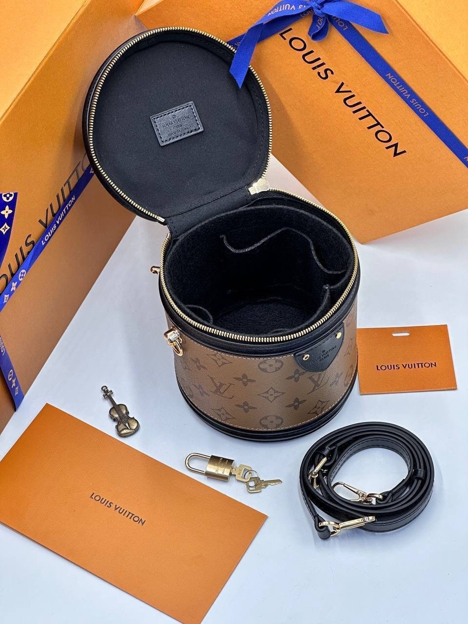 сумкa louis vuitton,сумка женская louis vuitton,сумка луи виттон,сумка louis vuitton cannes,louis vuitton сумка на плечо