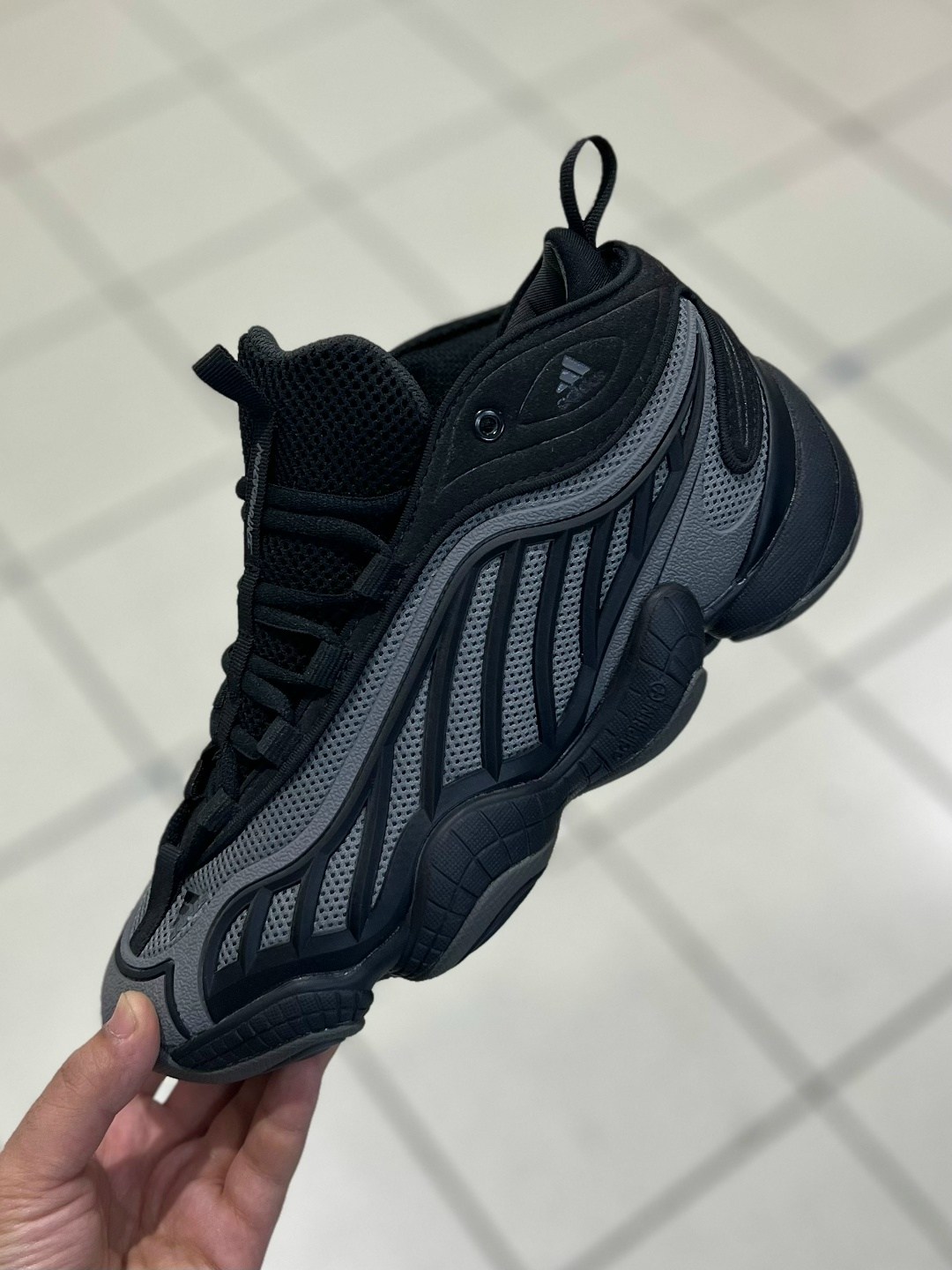 кроссовки adidas,кроссовки adidas yeezy 500,мужские кроссовки adidas,кроссовки adidas original,кроссовки adidas yeezy