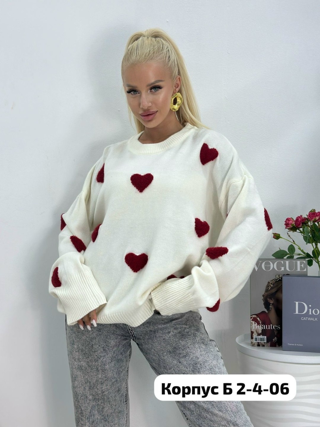 теплая кофта,кофта оверсайз,кофта женская,свитер с сердцем,свитер с сердечками