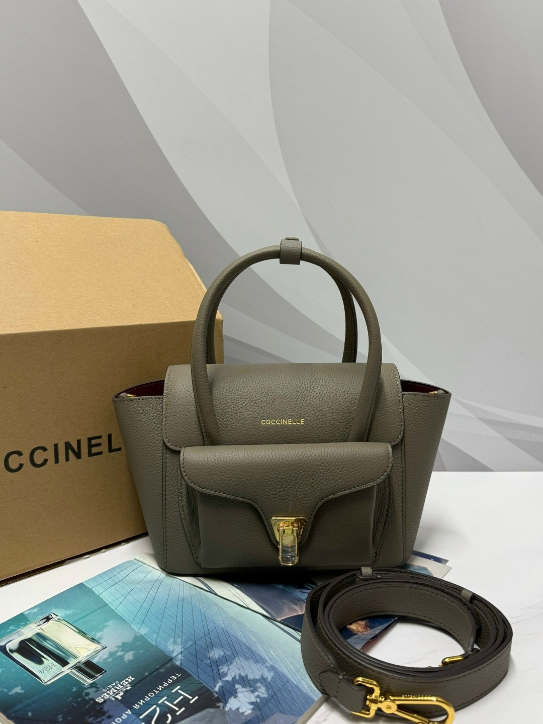 coccinelle сумка,женская сумка,сумка,женская сумка coccinelle,сумки аксессуары