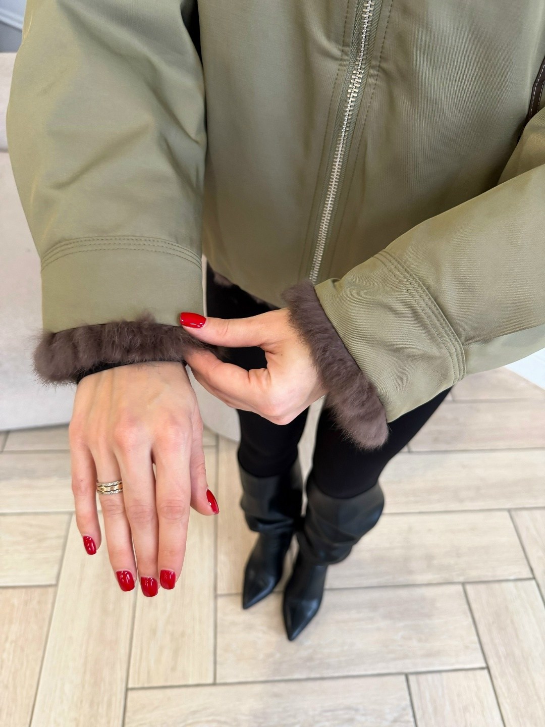 пуховик с натуральным мехом женский,пуховики с натуральным мехом,куртка женская,стильная куртка,пуховики с мехом