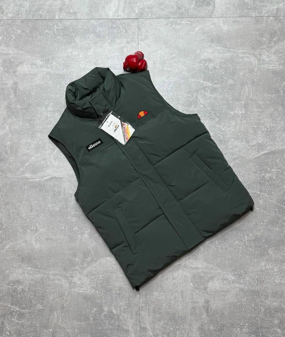 жилетка ellesse,жилетка,жилет,мужская жилетка,жилет ellesse