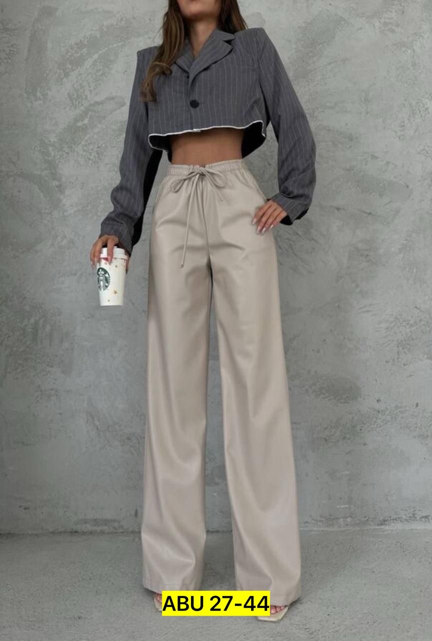 женские брюки,брюки стильные,бежевые кожаные брюки,модные брюки,женские классические брюки