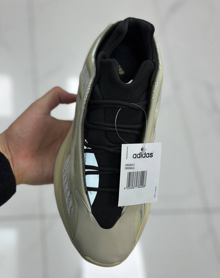 кроссовки adidas yeezy boost 700,adidas yeezy boost 700 v 3,adidas yeezy boost 700,adidas yeezy 700 v3 azael,adidas yeezy 700 v 3