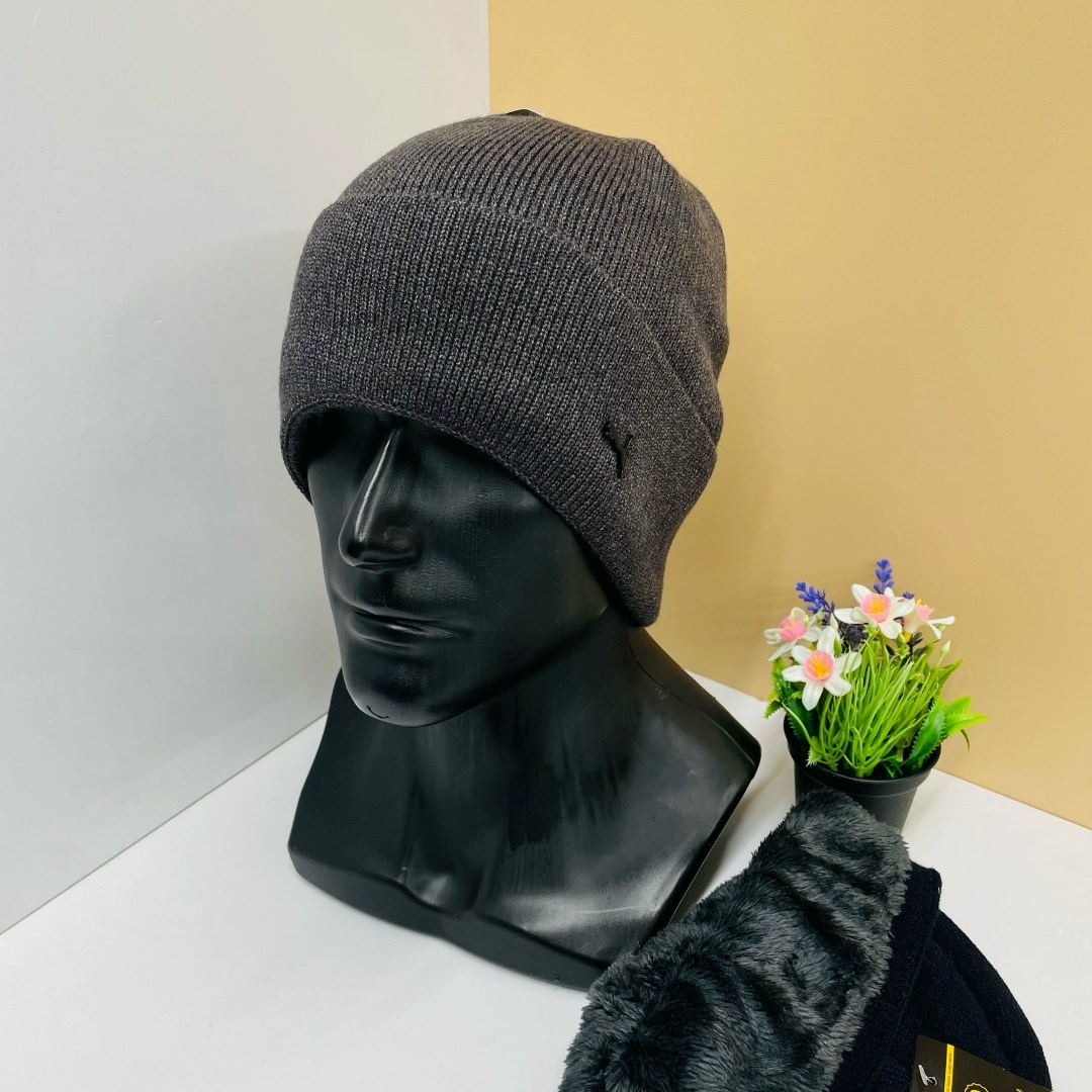 шапка мужская,шапка для мужчин,шапка мужская на флисе,шапка мужская теплая,шапка мужская с отворотом