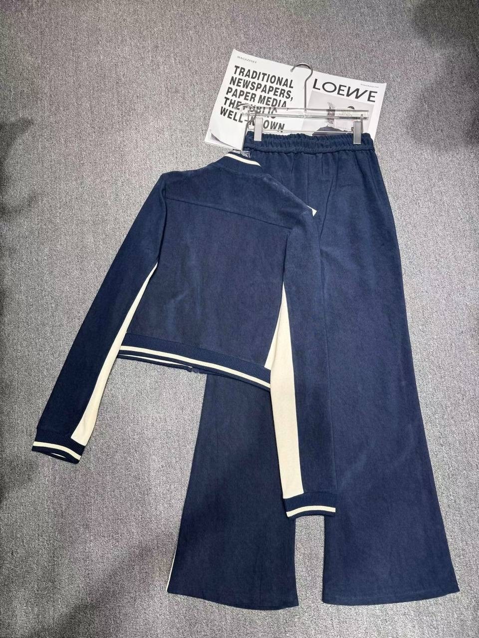 модные костюмы,спортивные костюмы женские,спортивные костюмы,женский спортивный костюм из двух предметов,повседневный спортивный костюм