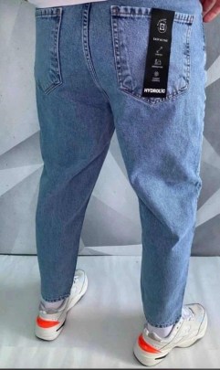 Джинсы
