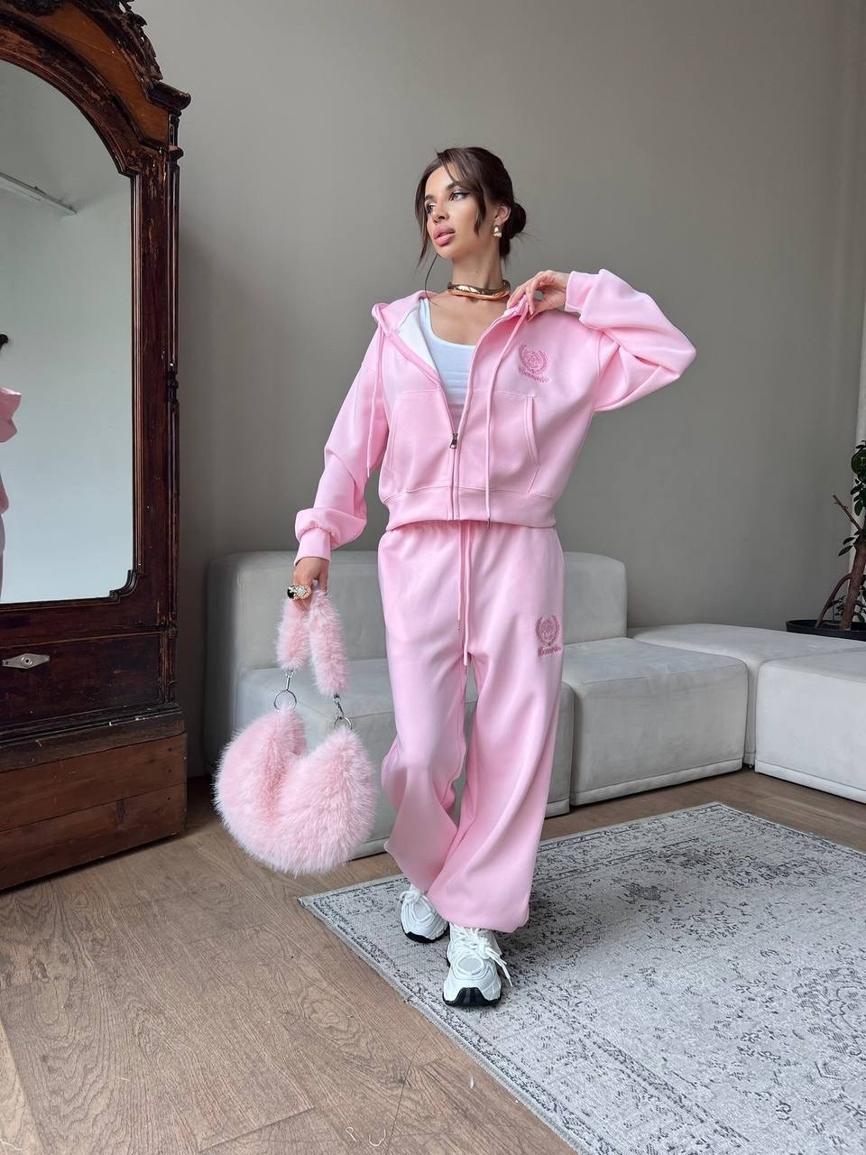 костюмы спортивные женский,спортивные костюм,костюм стильный,костюм голубой,женские костюмы