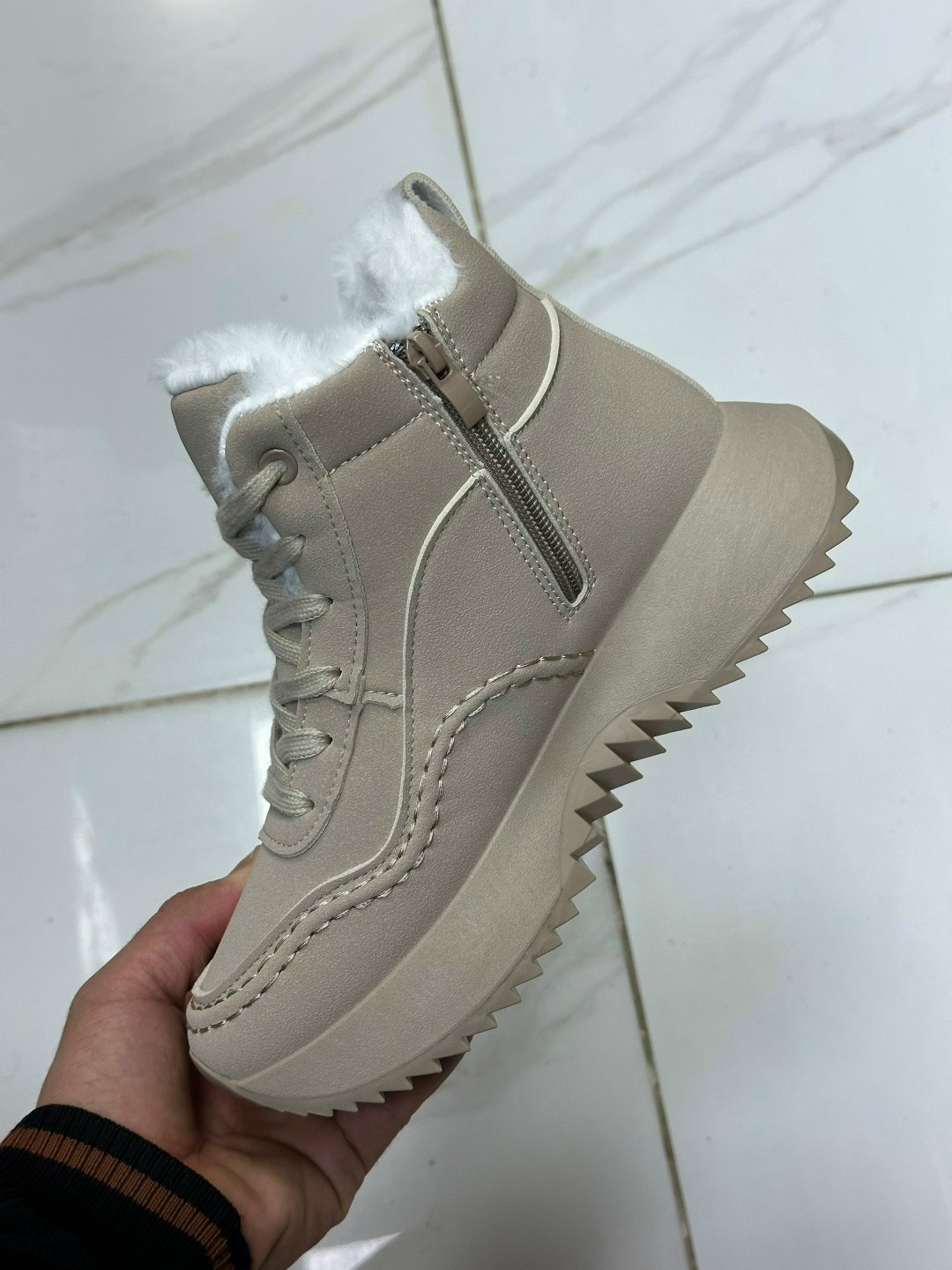 ,зимняя ,зимняя женская ,женские кроссовки,женская