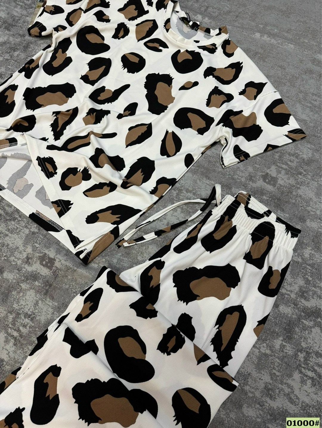 модные костюмы,костюмы брючные,костюм с брюками,леопардовый костюм,костюм с принтом