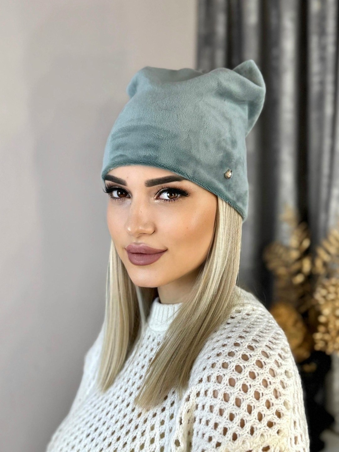 шапка женская,шапка для женщин,шапка женская велюровая,шапка черная женская,велюровая шапка