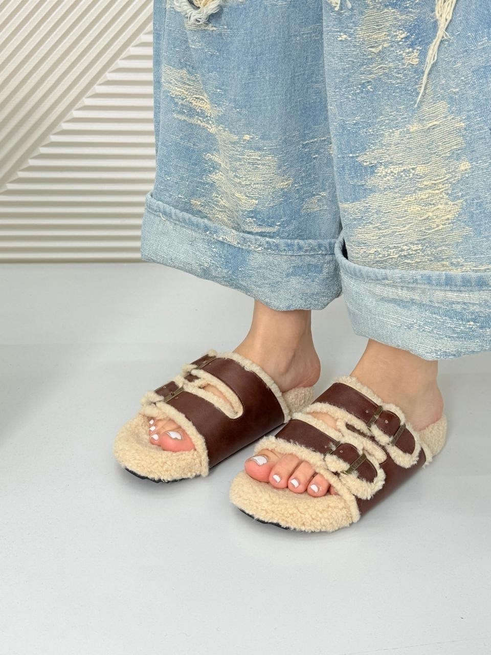 ,шлепанцы женские,тапочки модные,домашние тапочки,женские тапки