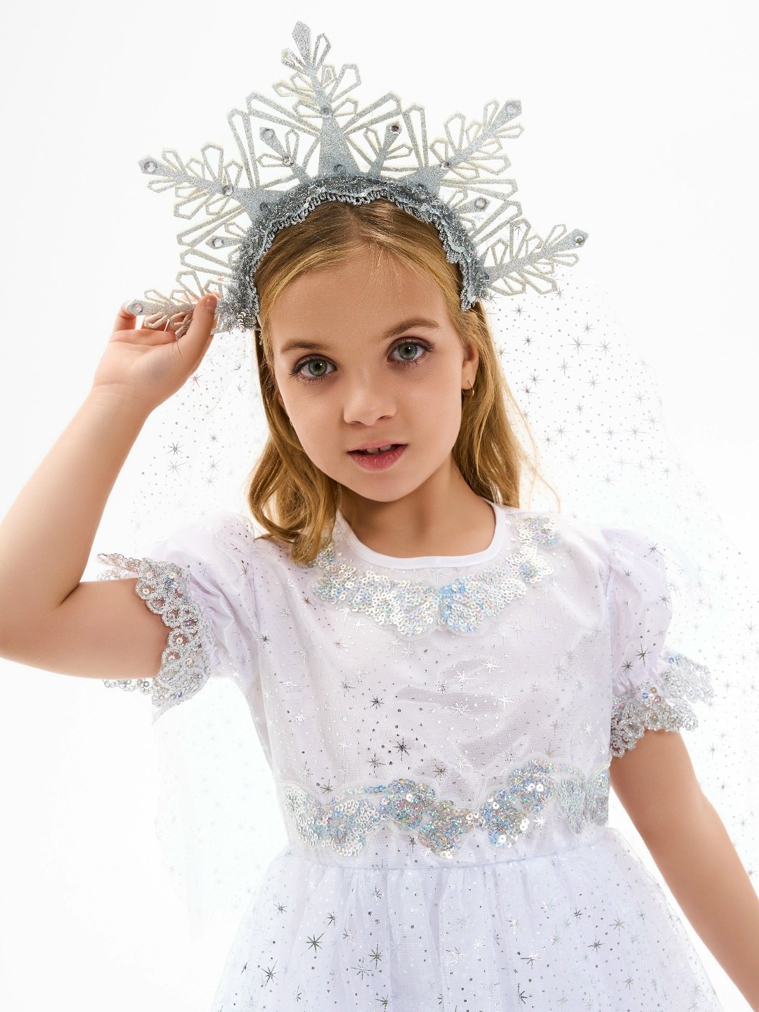карнавальный костюм батик снежинка,карнавальный костюм снежинка,костюм снежинка для девочки,костюм снежинка,костюм карнавальный пуговка снежинка