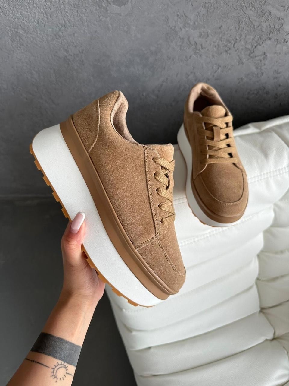 ,женские кроссовки,кроссовки женские на платформе,спортивная ,стильные женские кроссовки