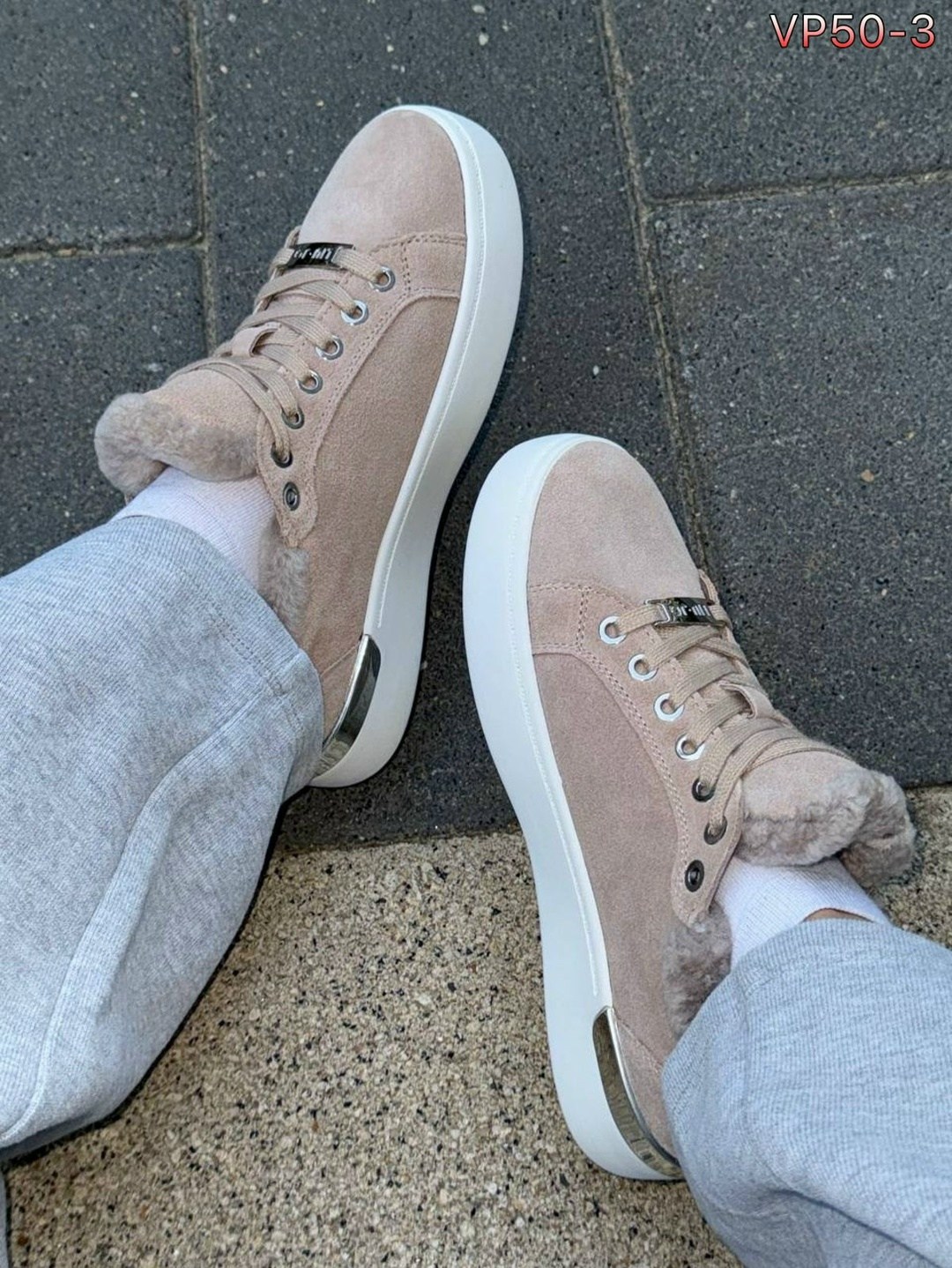 ,кеды женски,кроссовки женскиe,женские кеды,модные кеды кожаные женские