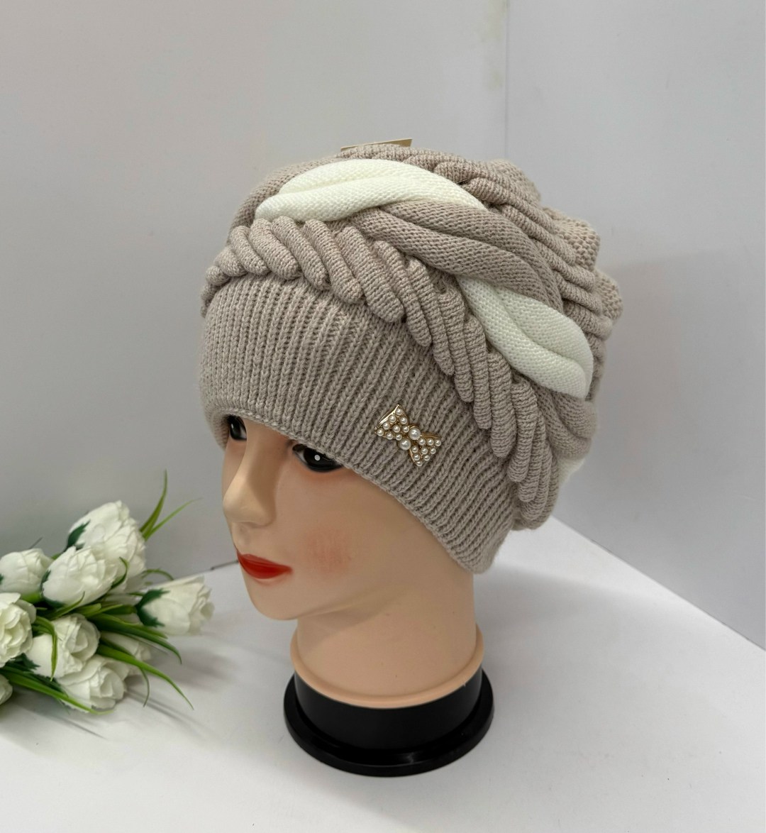 шапка женская вязаная,шапка женская,шапка женская зимняя вязаная,шапка вязаная,шапка зимняя вязаная