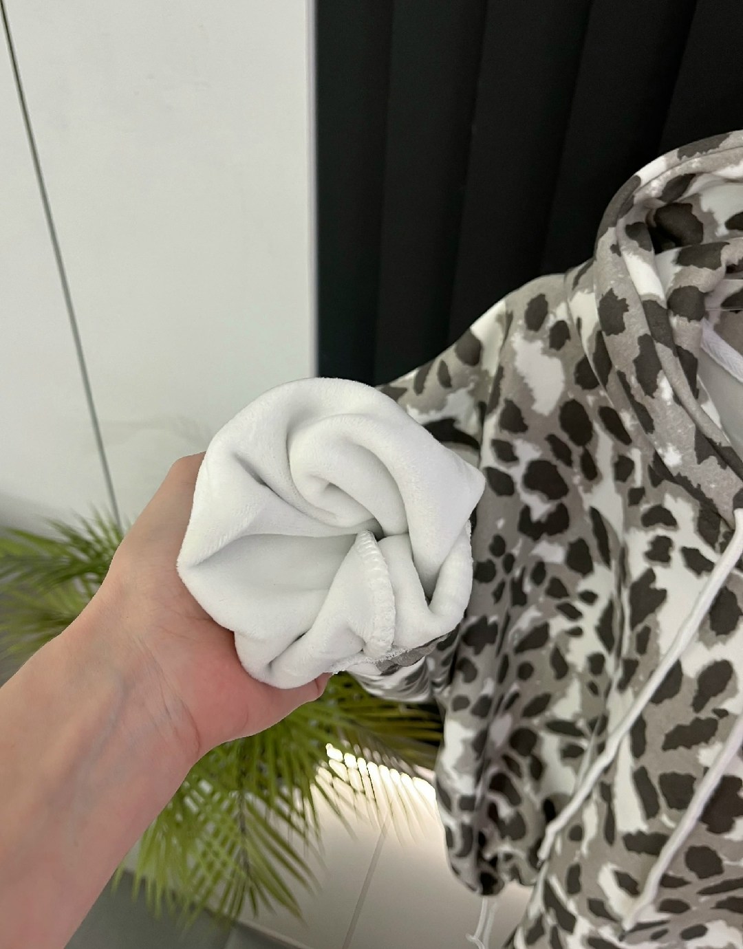 леопардовые костюмы,костюм леопард,костюм на флисе,костюм с принтом,теплый костюм