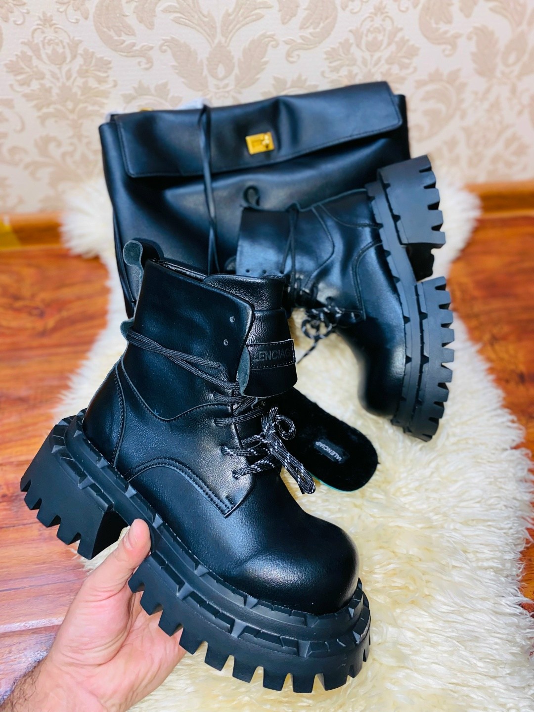 ,женские ботинки,ботинки,массивные ботинки,ботинки модные