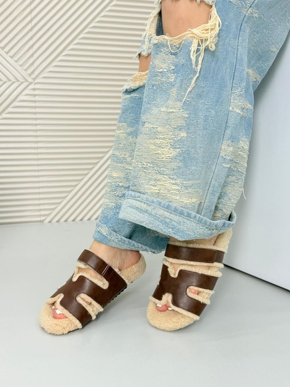 ,шлепанцы женские,тапочки модные,домашние тапочки,женские тапки