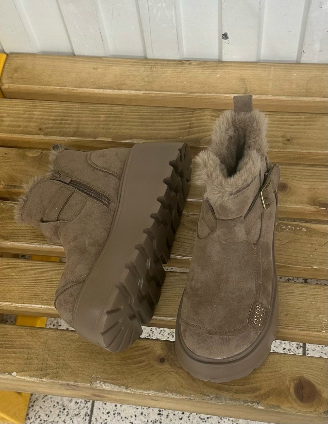 , женская зимняя,меховая ,зимняя ,женская