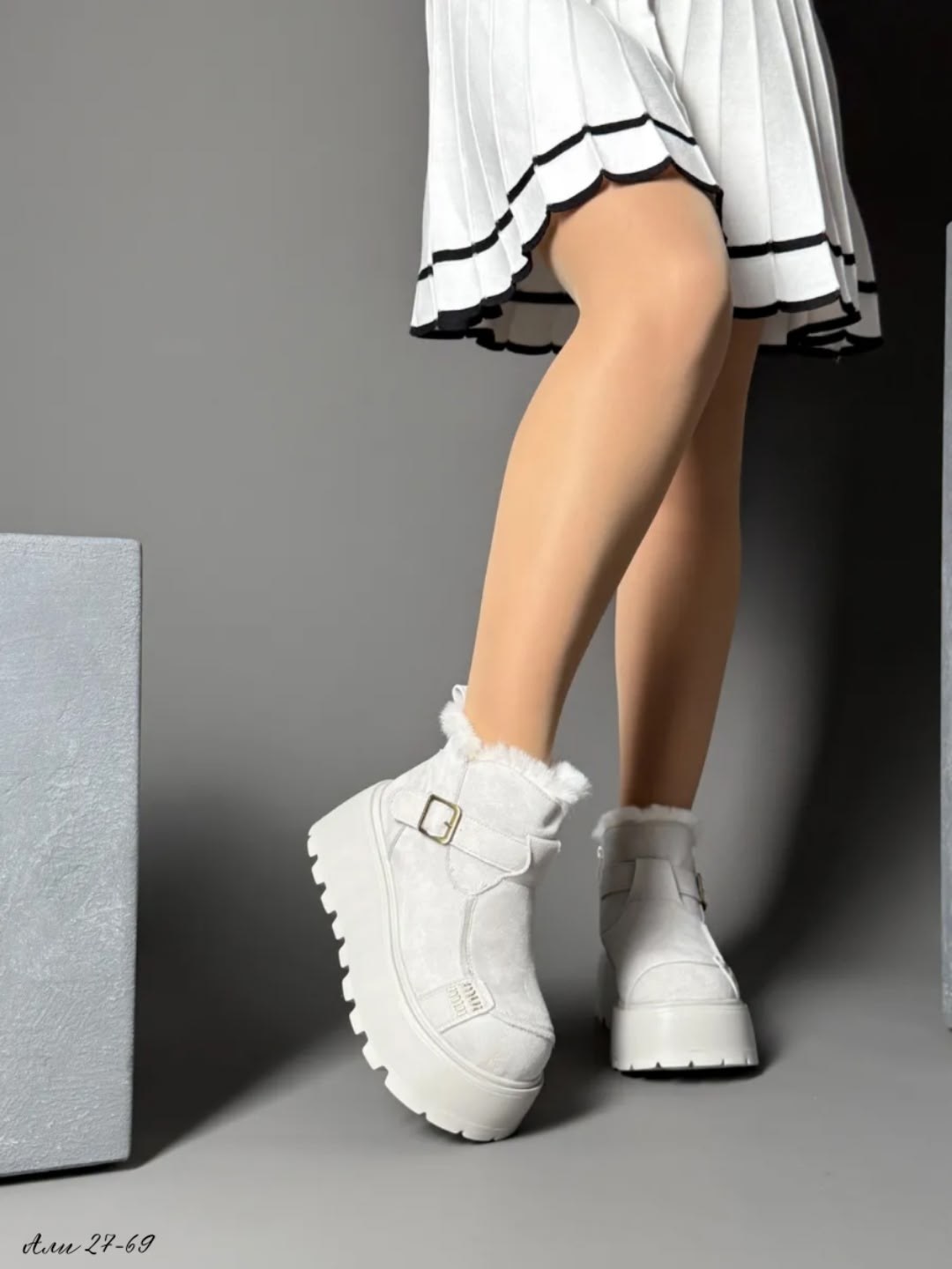 ,угги женские,женская зимняя , женская,ботинки с мехом