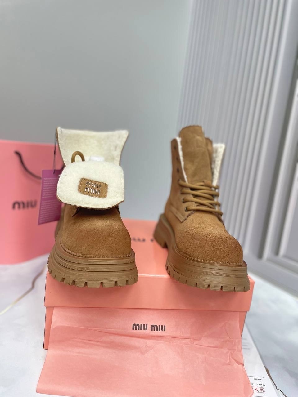 ,ботинки стильные,ботинки miu miu,ботинки женские,ботинка женские зимние