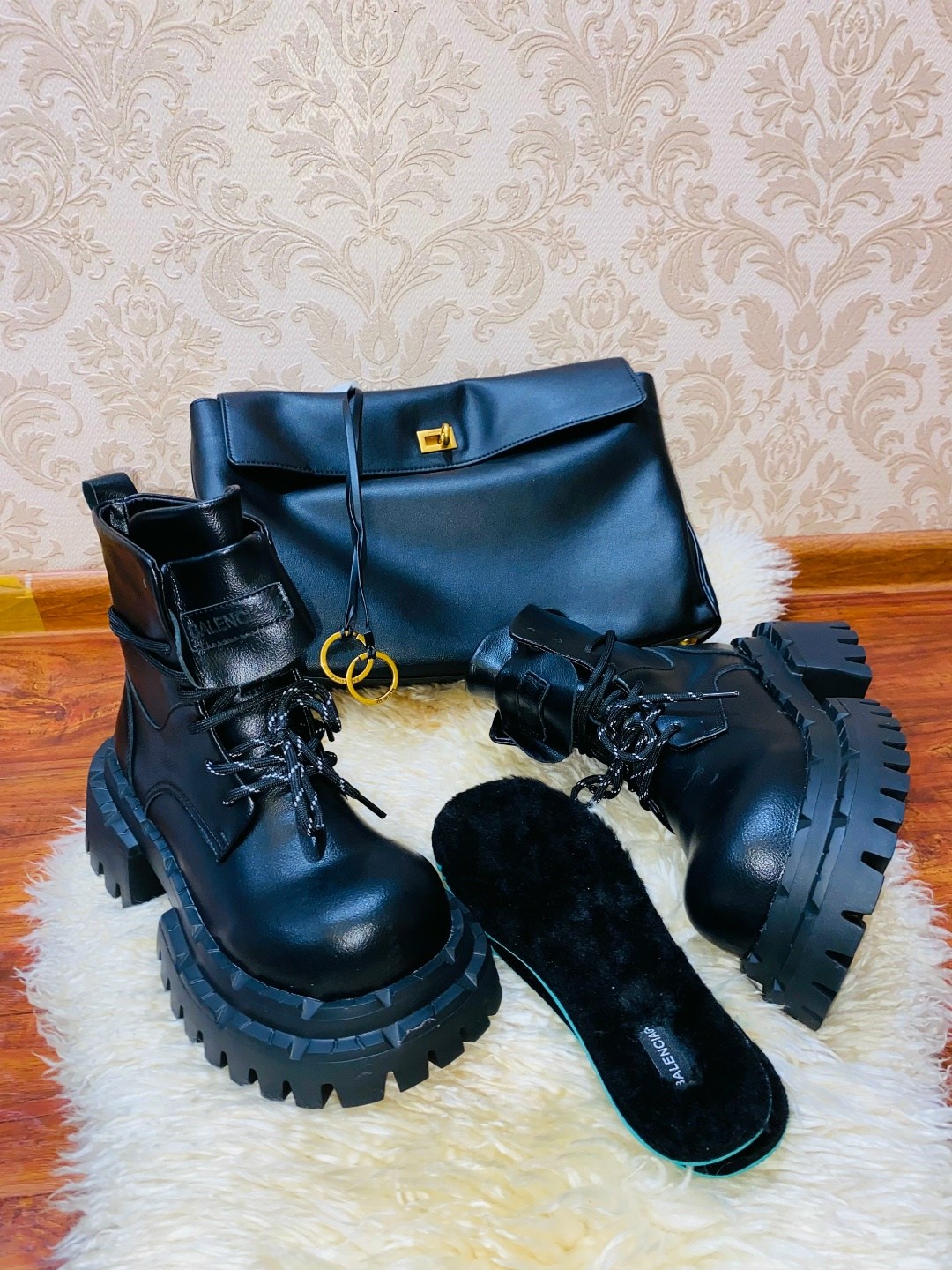 ,женские ботинки,ботинки,массивные ботинки,ботинки модные