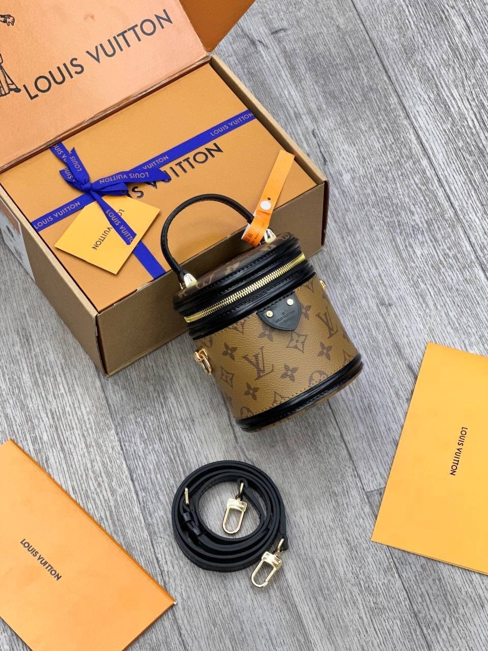 louis vuitton сумка на плечо,сумка ведро луи виттон,сумка женская louis vuitton,cумка louis vuitton,сумочка луи виттон