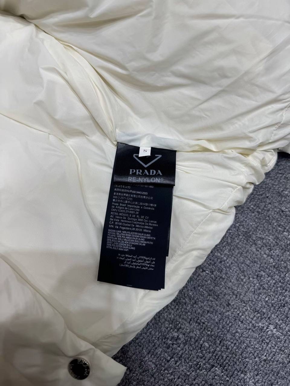 женские пуховики,пуховик фенди женский,пуховик прада,пуховик,куртка стильная