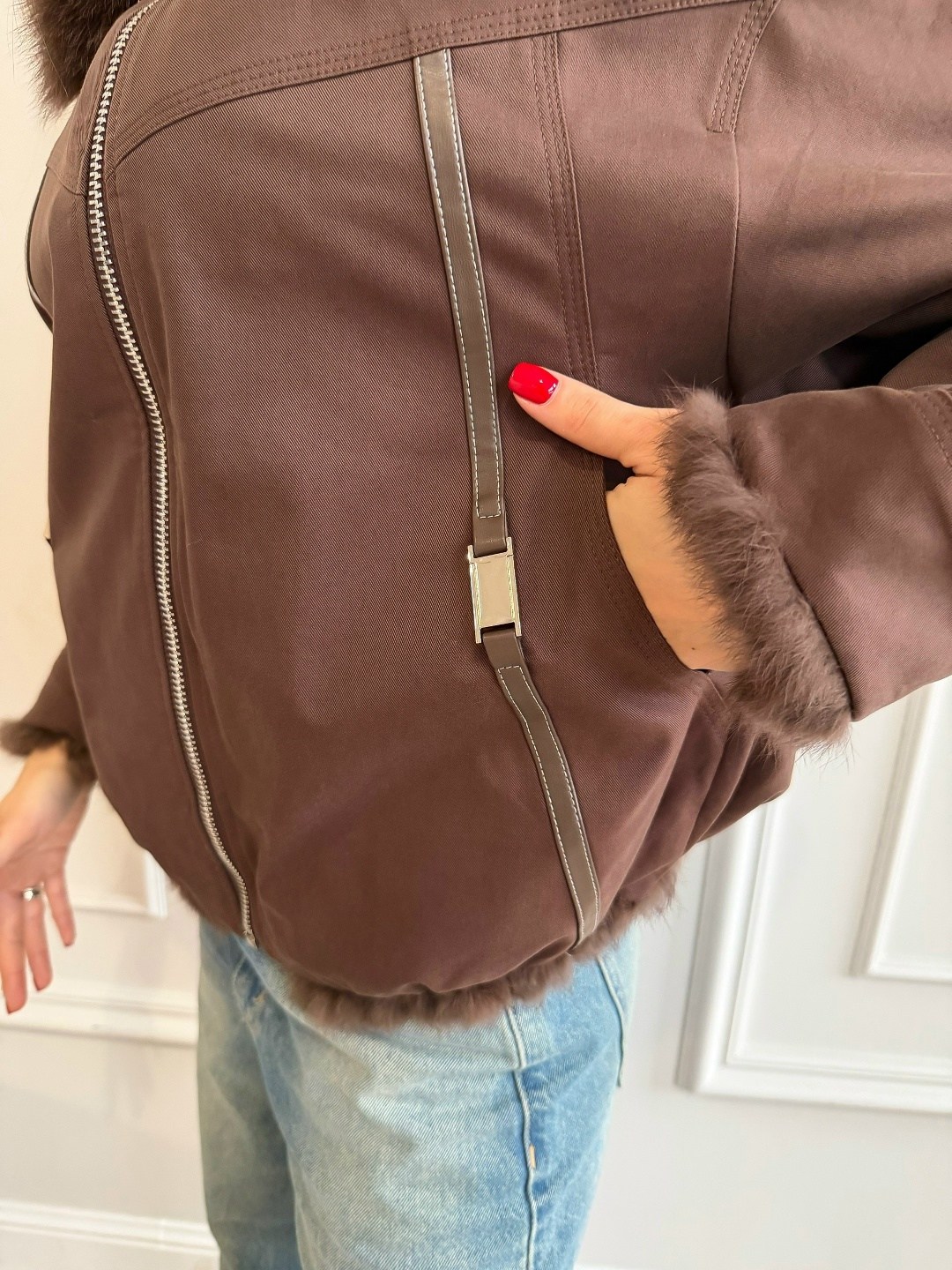 куртка бомбер,дубленка укороченная,куртка с мехом,меховая куртка,стильная дубленка