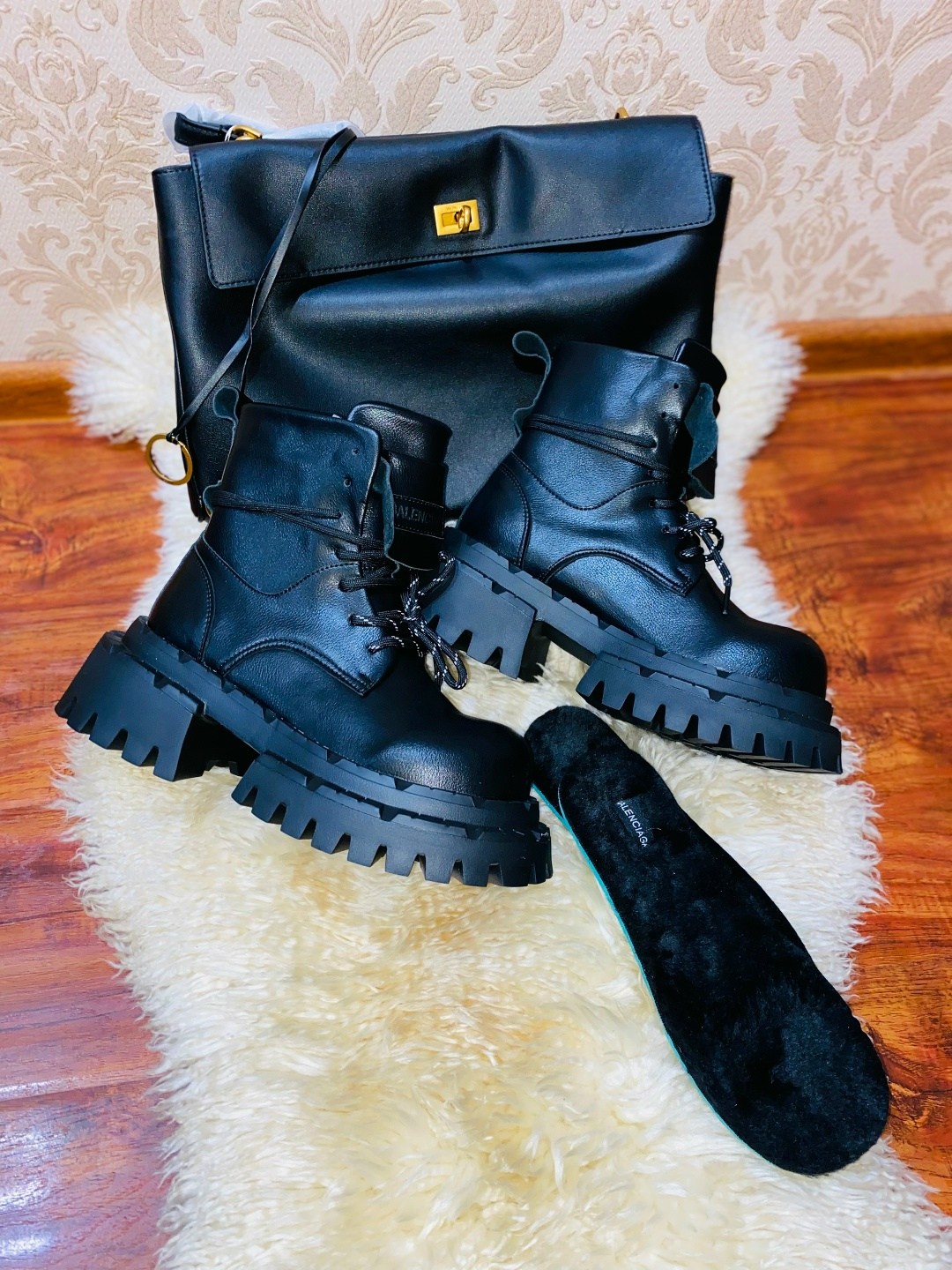 ,женские ботинки,ботинки,массивные ботинки,ботинки модные