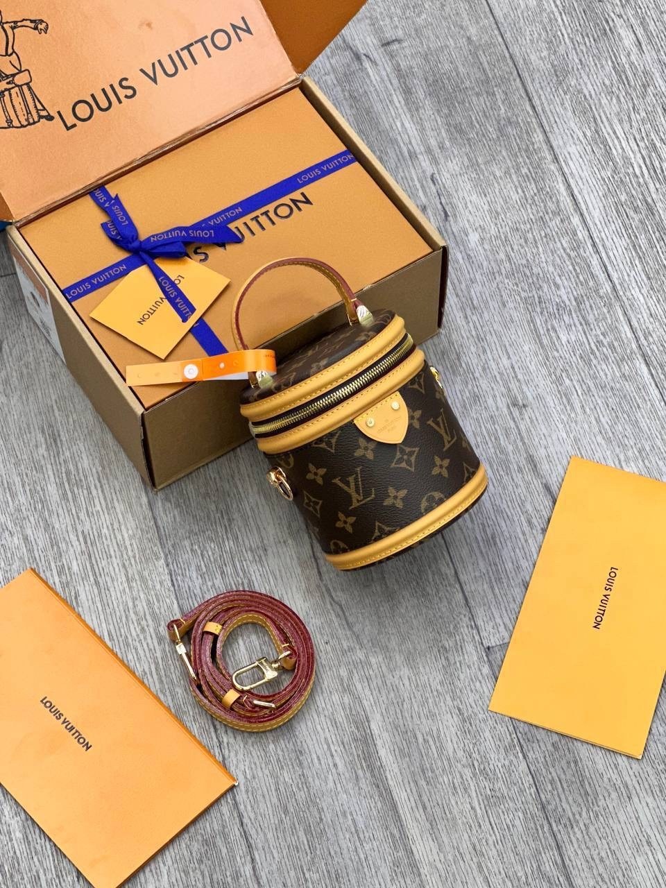 louis vuitton сумка на плечо,сумка ведро луи виттон,сумка женская louis vuitton,cумка louis vuitton,сумочка луи виттон