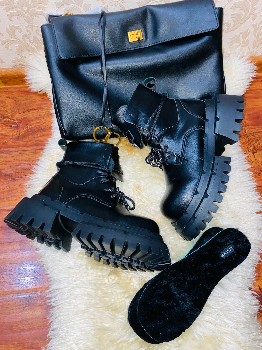 ,женские ботинки,ботинки,массивные ботинки,ботинки модные