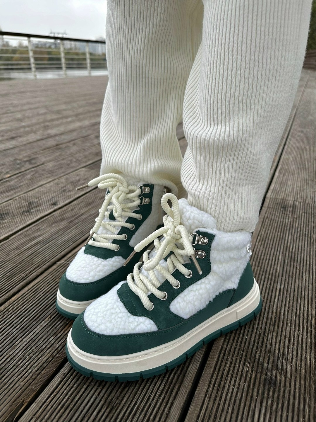 ,женские кроссовки,кроссовки женские зимние,кроссовки высокие,модные кроссовки