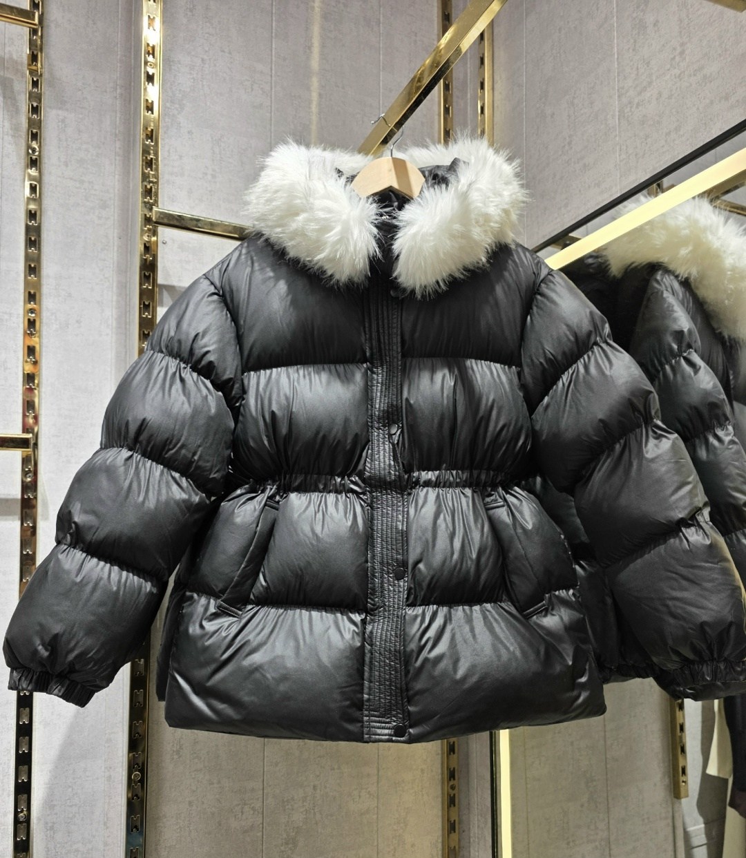 куртка пуховик,пуховик женский,женский короткий пуховик,короткий пуховик,зимний пуховик куртка