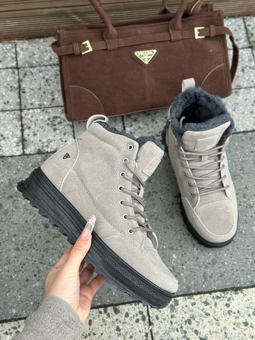 ,кеды prada,зимние женские кроссовки,зимняя женская ,ботинка женские зимние