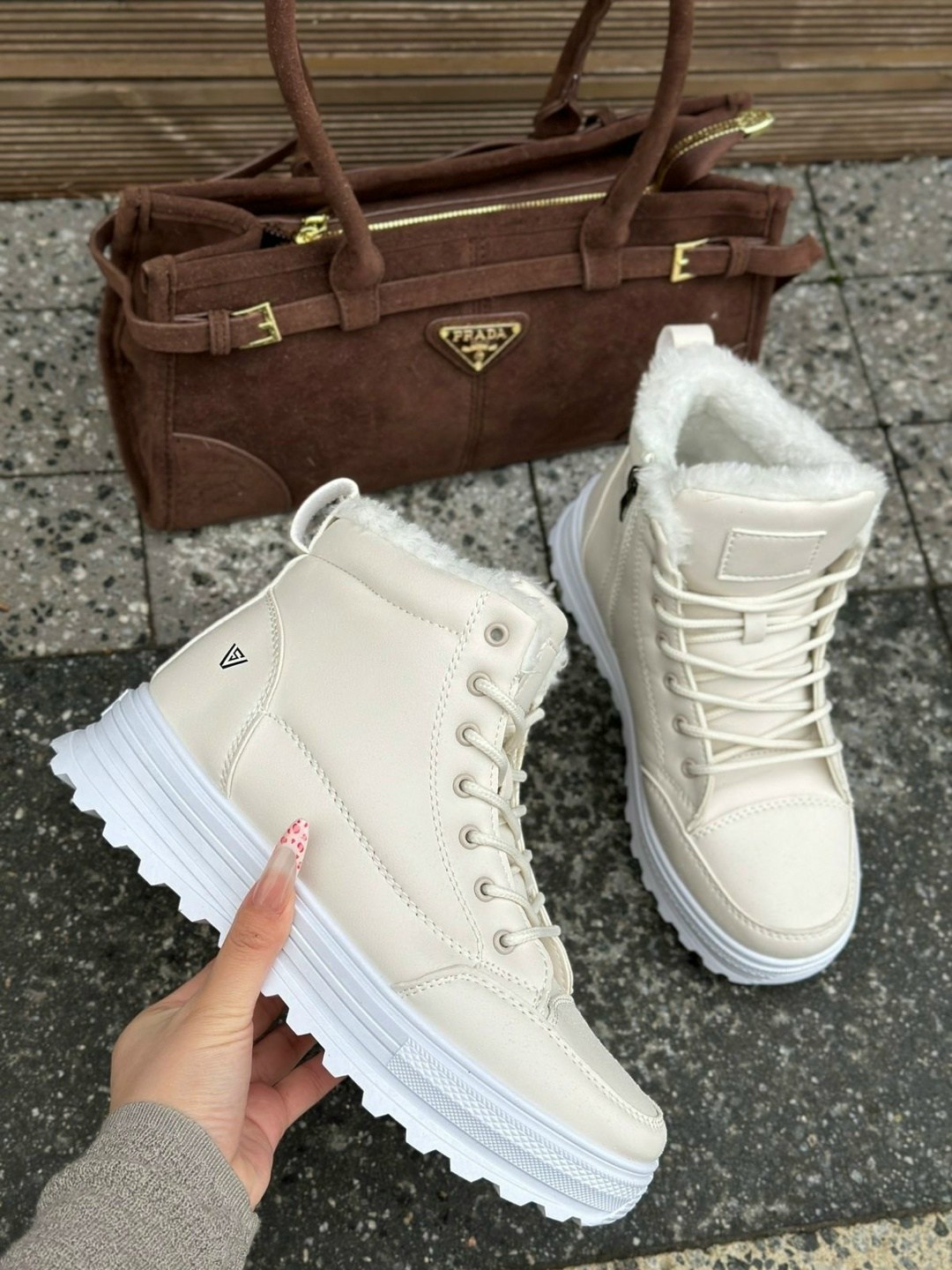 ,кеды prada,зимние женские кроссовки,зимняя женская ,ботинка женские зимние