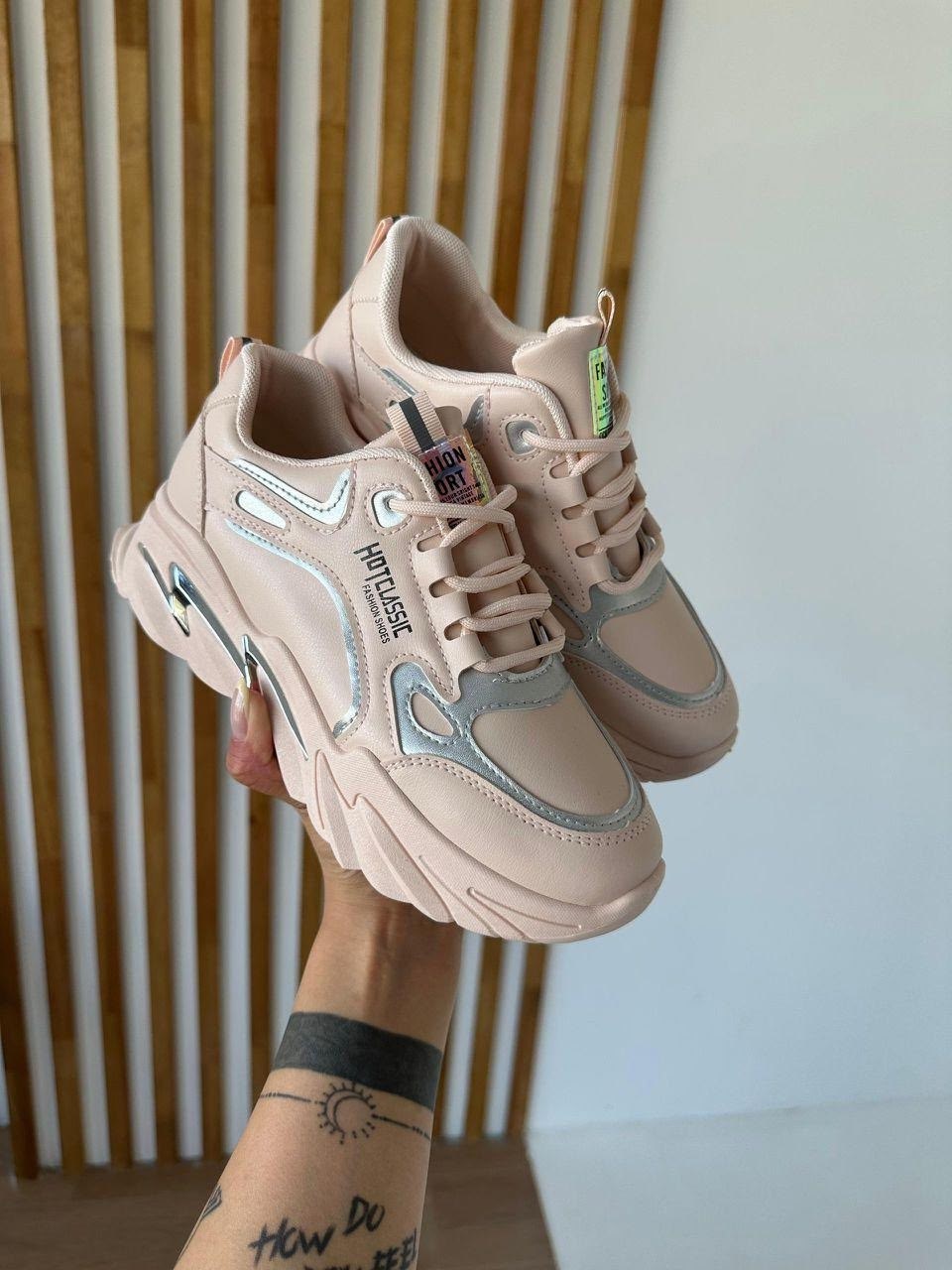 кроссовки женскиe,кроссовки,белые кроссовки женские модные,кроссовки женские белый,кроссовки массивные белые на платформе женские