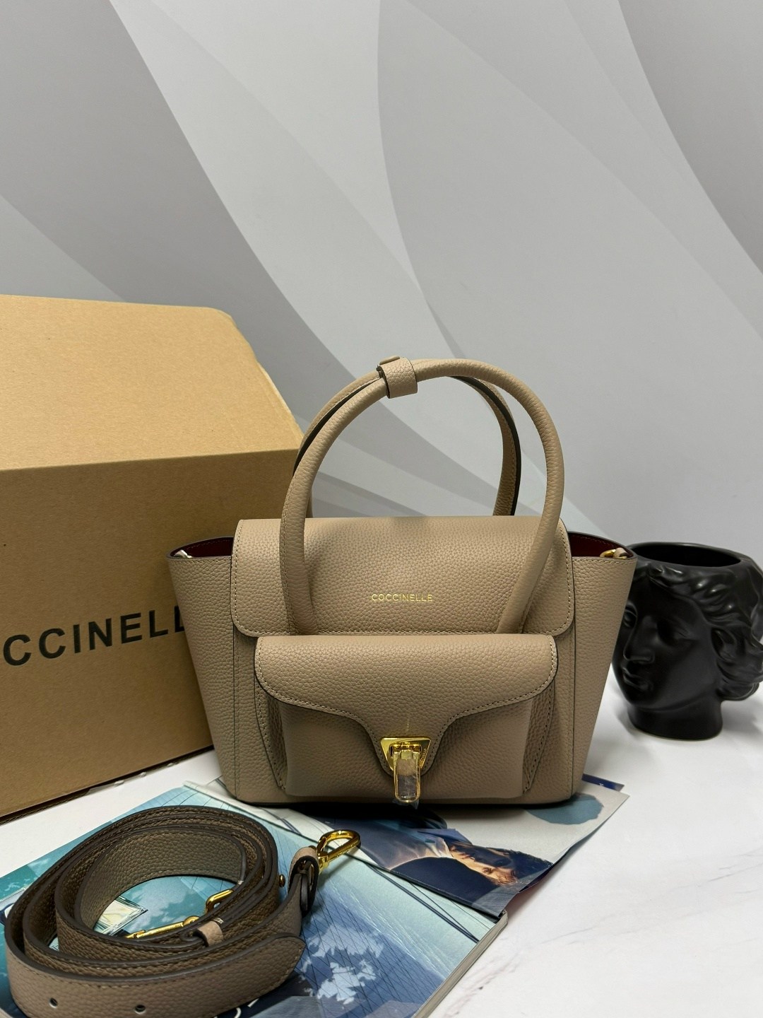 coccinelle сумка,женская сумка,сумка,женская сумка coccinelle,сумки аксессуары