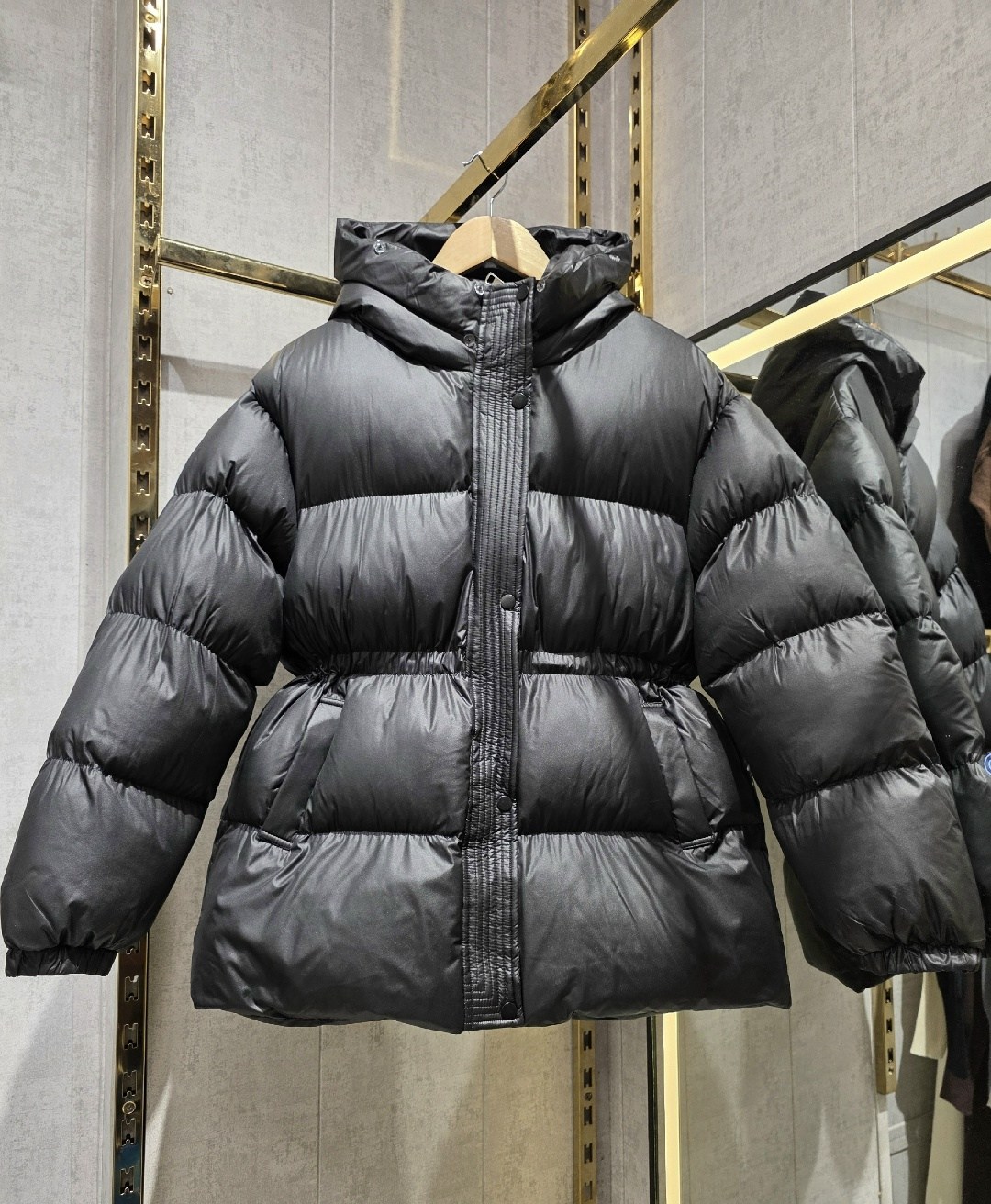 куртка пуховик,пуховик женский,женский короткий пуховик,короткий пуховик,зимний пуховик куртка