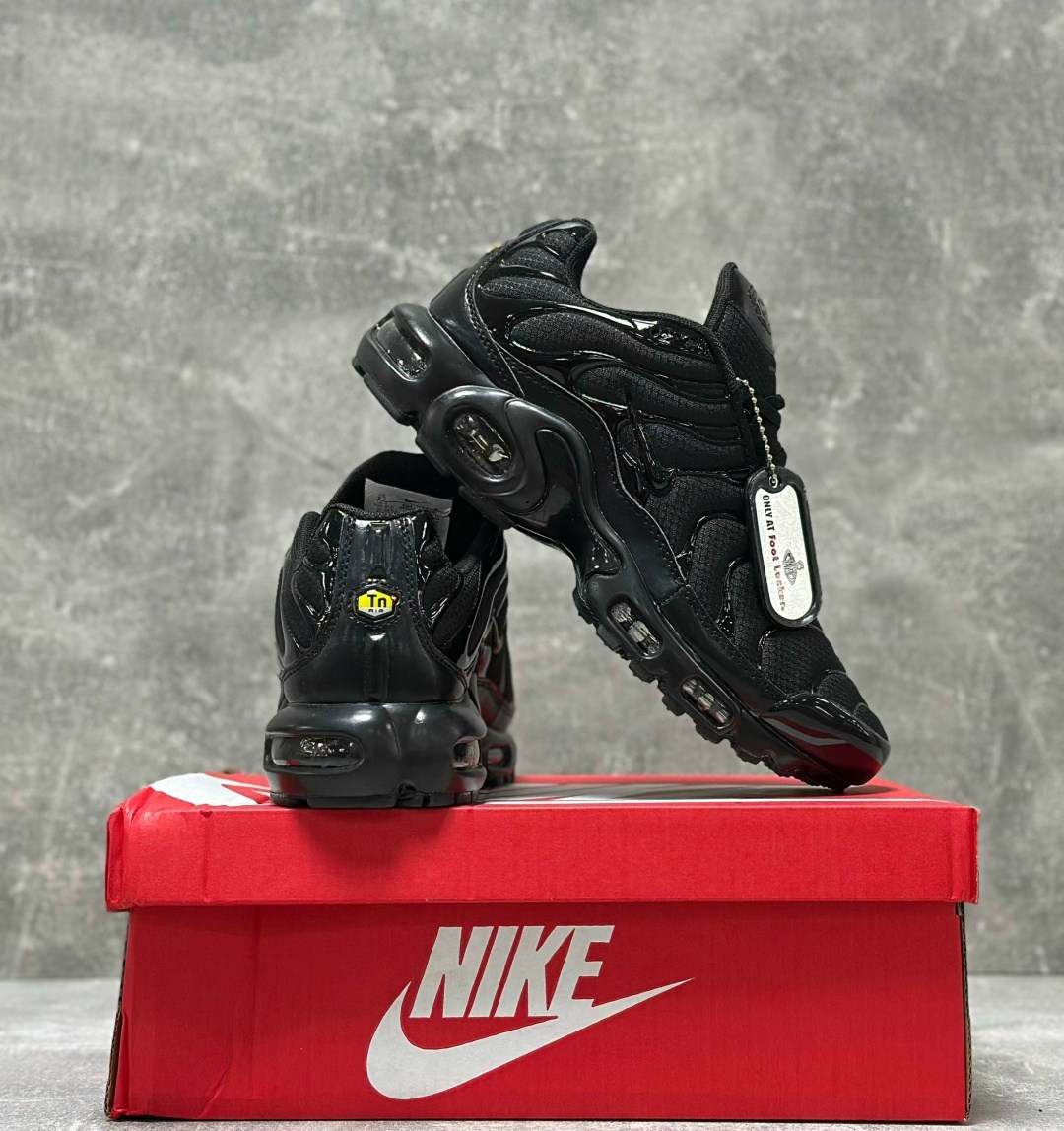 кроссовки nike air max tn plus,nike air max tn plus black,кроссовки nike air max plus,кроссовки,nike air max plus tn