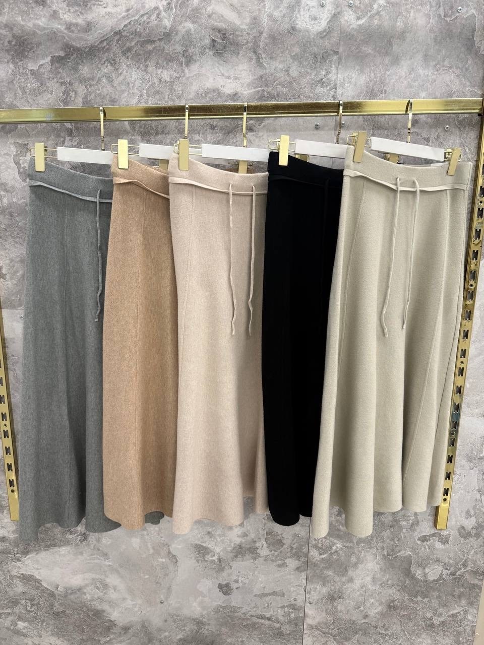 юбка,трикотажная юбка,юбка женская,юбка средней длины,вязаная юбка миди