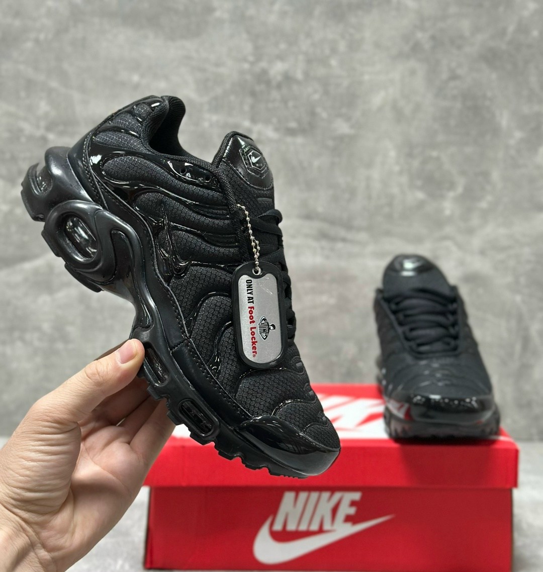 кроссовки nike air max tn plus,nike air max tn plus black,кроссовки nike air max plus,кроссовки,nike air max plus tn