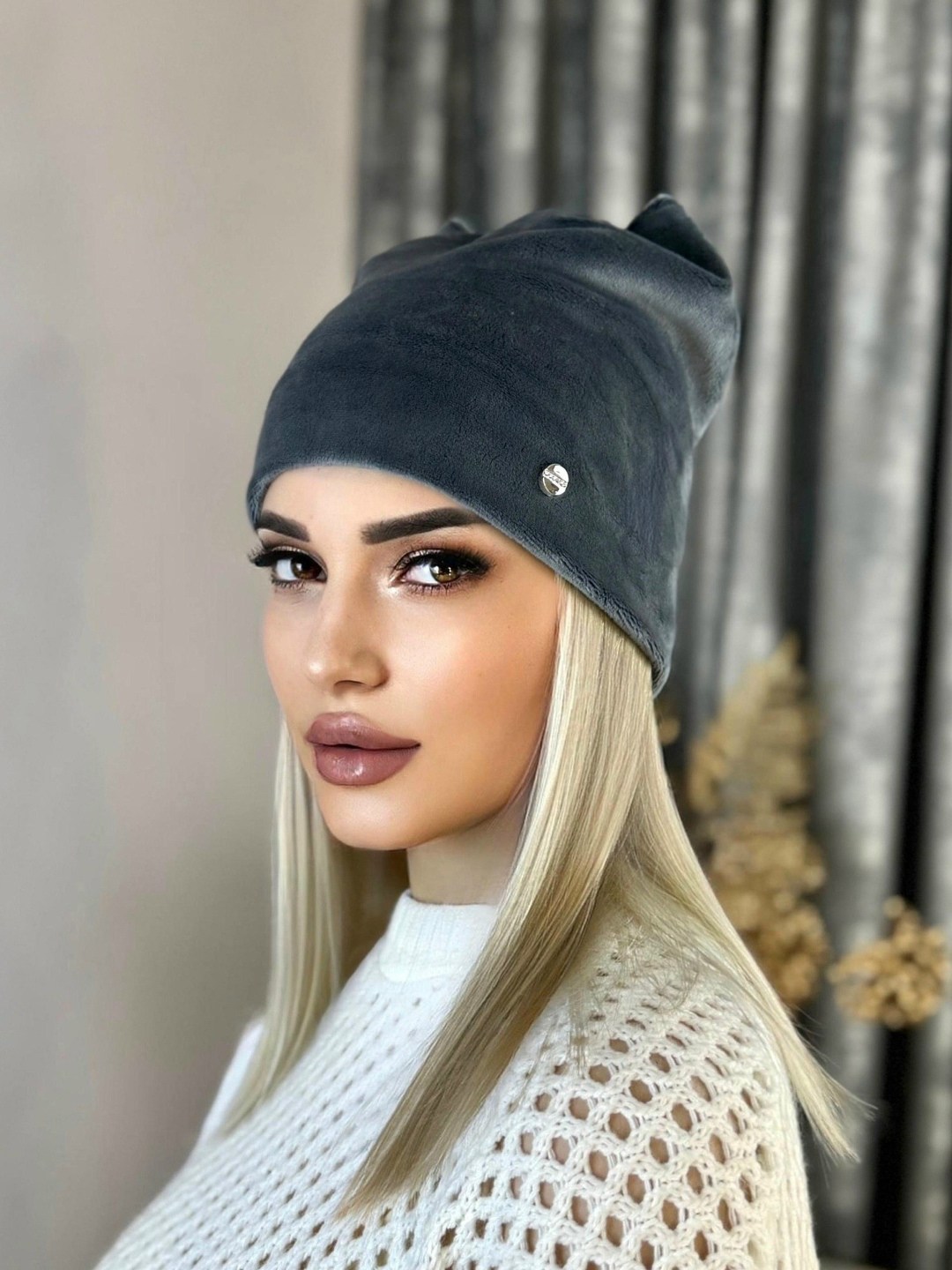 шапка женская,шапка для женщин,шапка женская велюровая,шапка черная женская,велюровая шапка