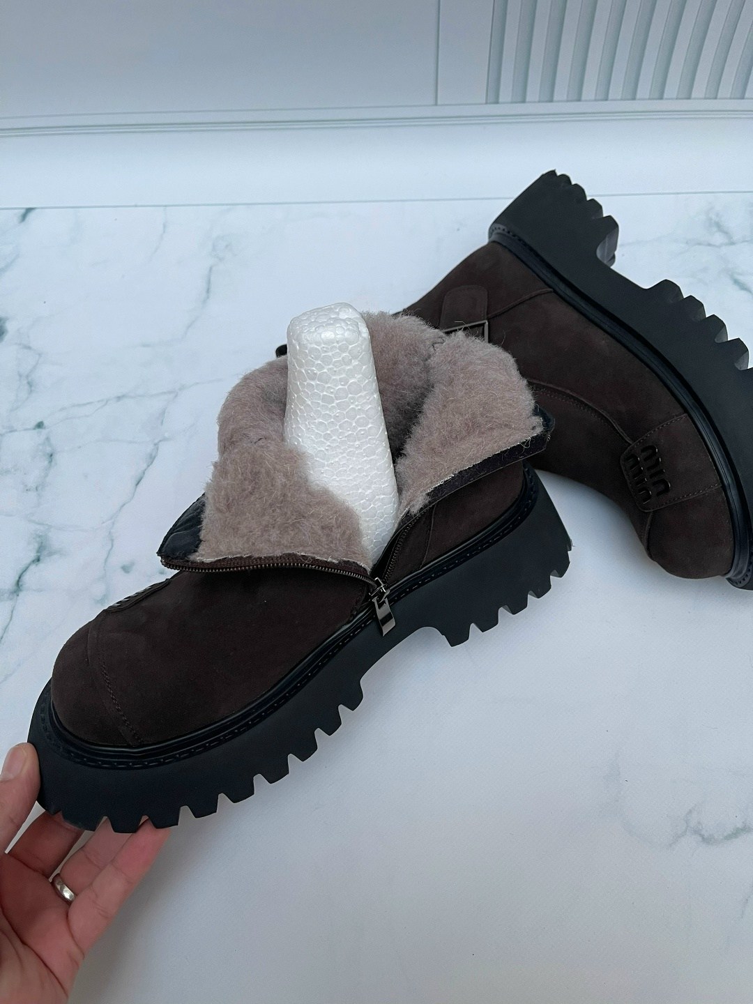 ,женские ботинки, женская,модные ботинки,ботинки miu miu