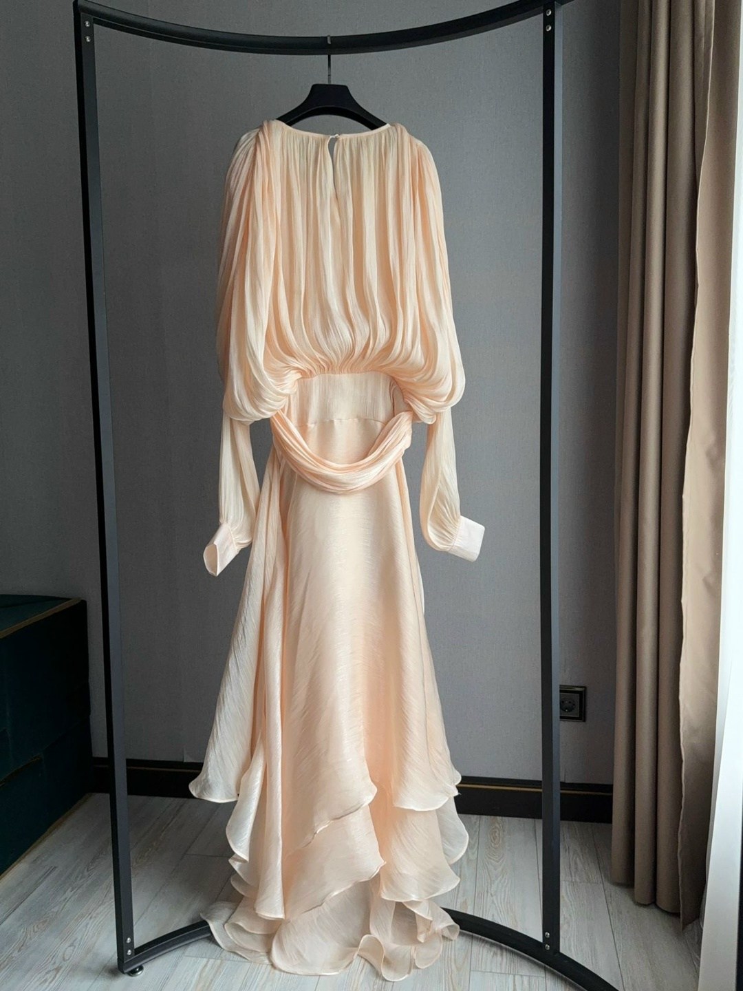 платье шелковое,женские длинные платья,модное платье,платье длинное