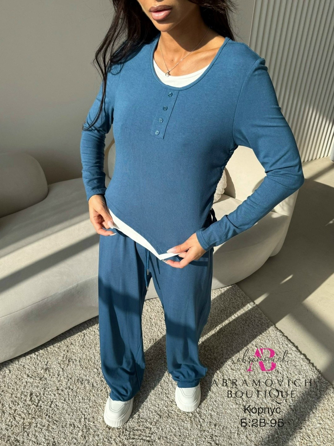 повседневный костюм,стильные костюмы,стильные спортивные костюмы,костюм трикотажный,костюм со штанами